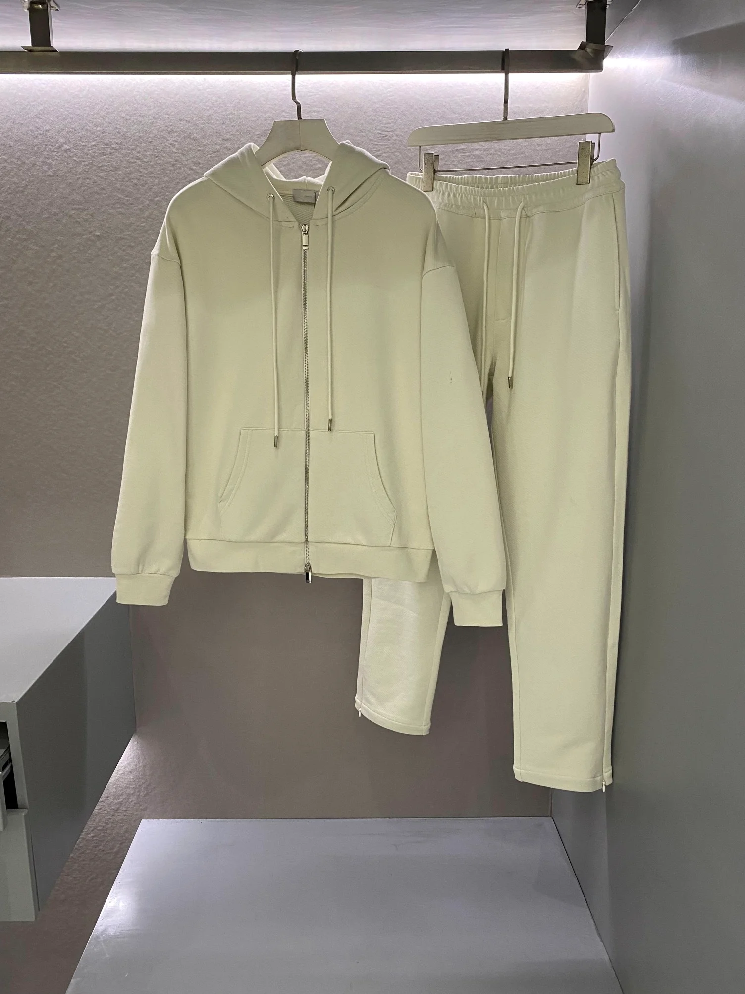

2023 women's autumn and winter printed logo casual hoodie ➕ straight leg casual sports pants