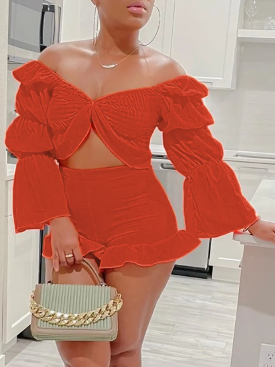 

LW Sweet Two Pieces Shorts Set Off the Shoulder 2pcs Outfits Bateau Neck Stacked Sleeve Crop Top & Ruffle Design Shorts