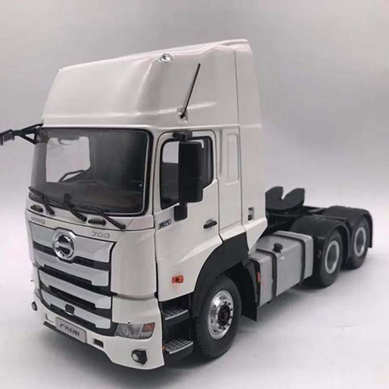 diecast-1-24-scale-hino-700-zhizhen-tractor-engineering-vehicle-alloy