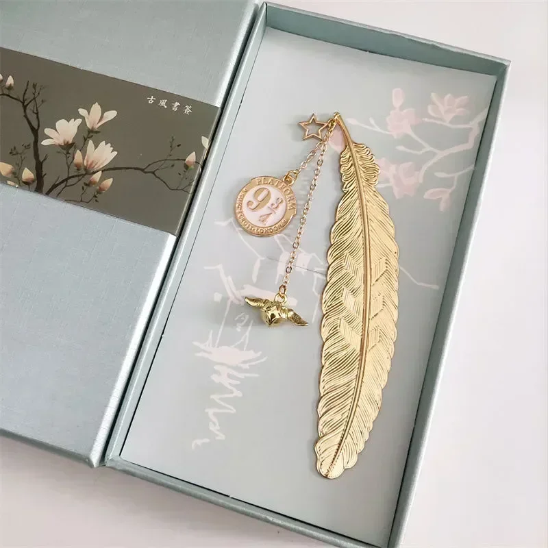 Exquisite Gold Feather Snitch Pendant Tassel Bookmark