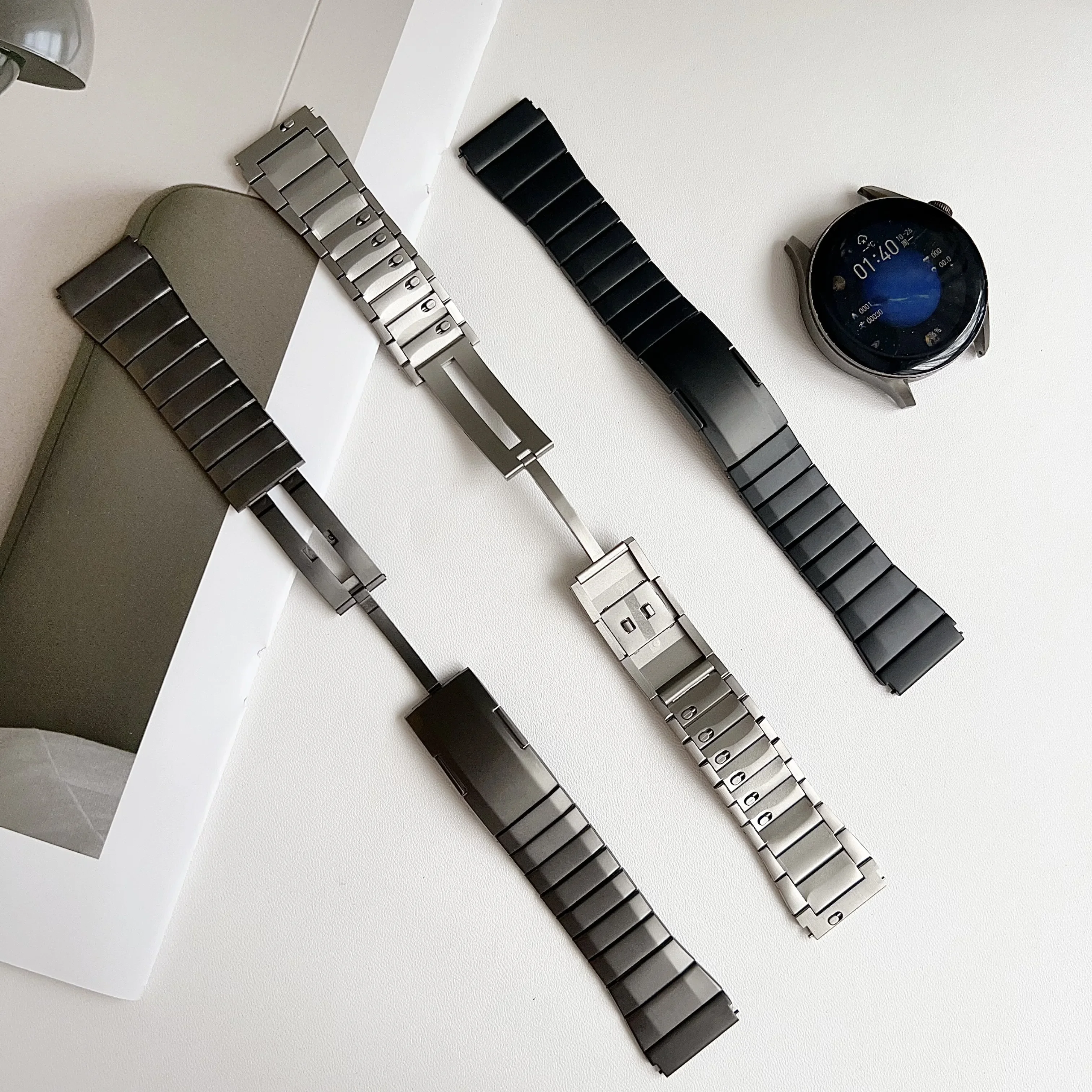 Quick Release Stainless Steel Watch Strap with Tool-Free Installation - Fashionable Accessory