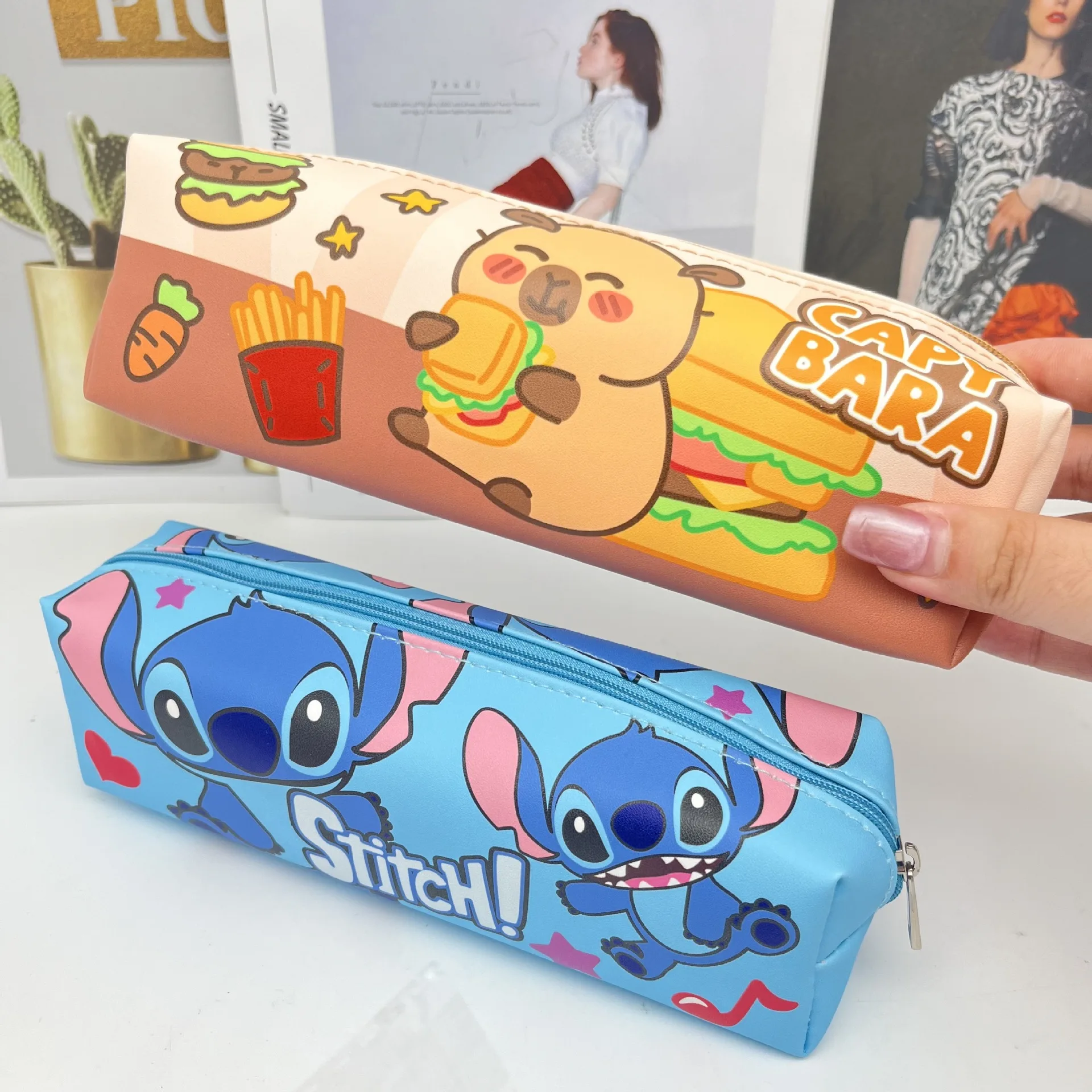 thumbnail image 5 of Estuche para lápices de Disney Anime Stitch, bolsa para bolígrafos de PU, bolsa de almacenamiento de dibujos animados para estudiantes, papelería, bolsa para bolígrafos de Pilbara Bear, regalos para n, 5 of 5