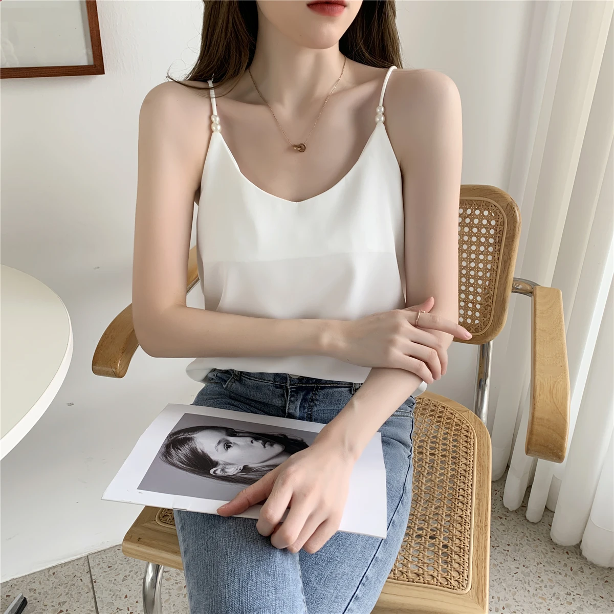 women's bra Sexy V-neck Camisole Women's Top Summer Loose Sleeveless Chiffon Women Tank Top jockey camisole