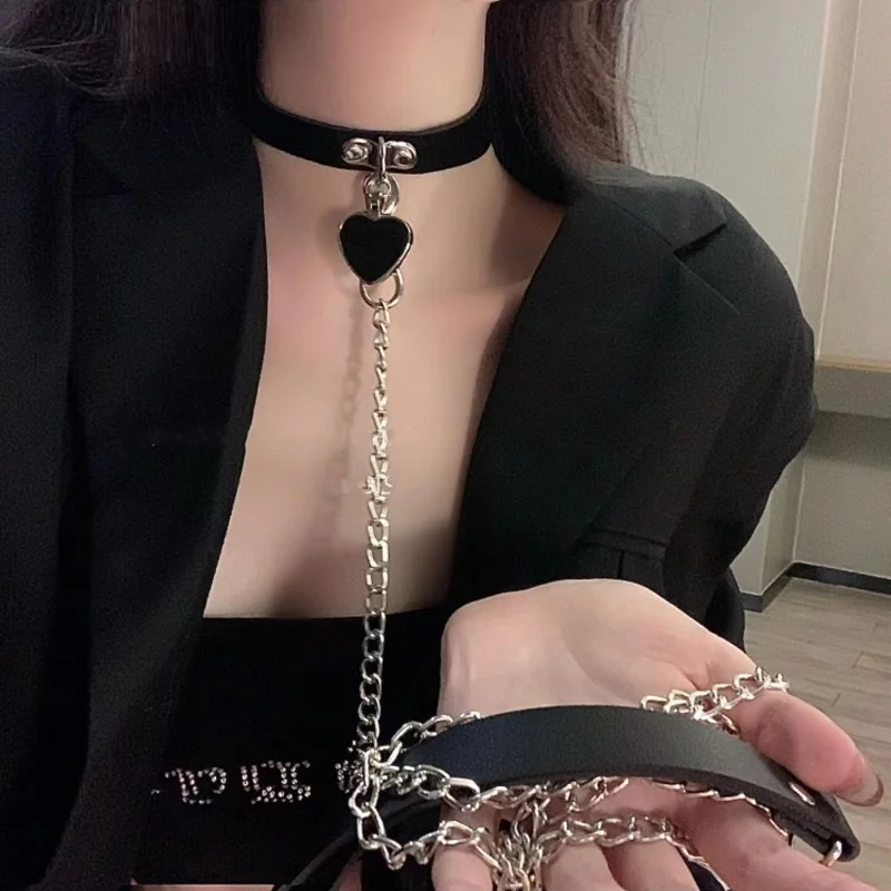 

Fashion Sexy Rivet Women Man Dark Black Punk Gothic Alternative Slave PU Leather Traction Rope Chain Bondage Necklace Jewelry