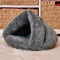 Polymères de chenil en peluche triangulaire pour animaux de compagnie, lit chaud pour chat, sac de couchage épaissi, maison pour petits chiens, fournitures pour chats, accessoires pour animaux de compagnie, hiver 3