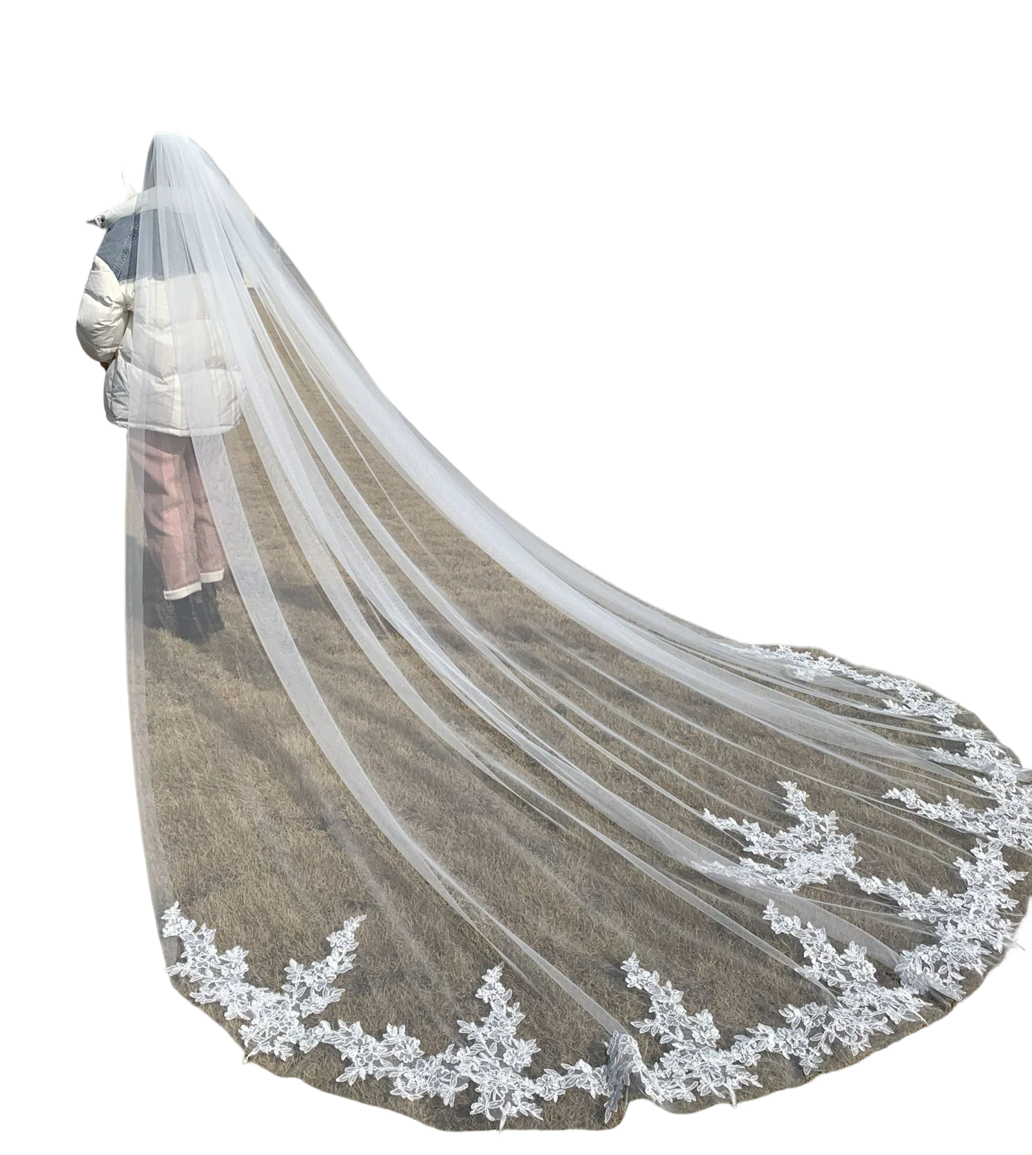 

New 2023 Lace Edge 3M Long 3 Width Cathedral Wedding Veil with Metal Comb Real Photo Bridal Accessories Vail velos de Novia