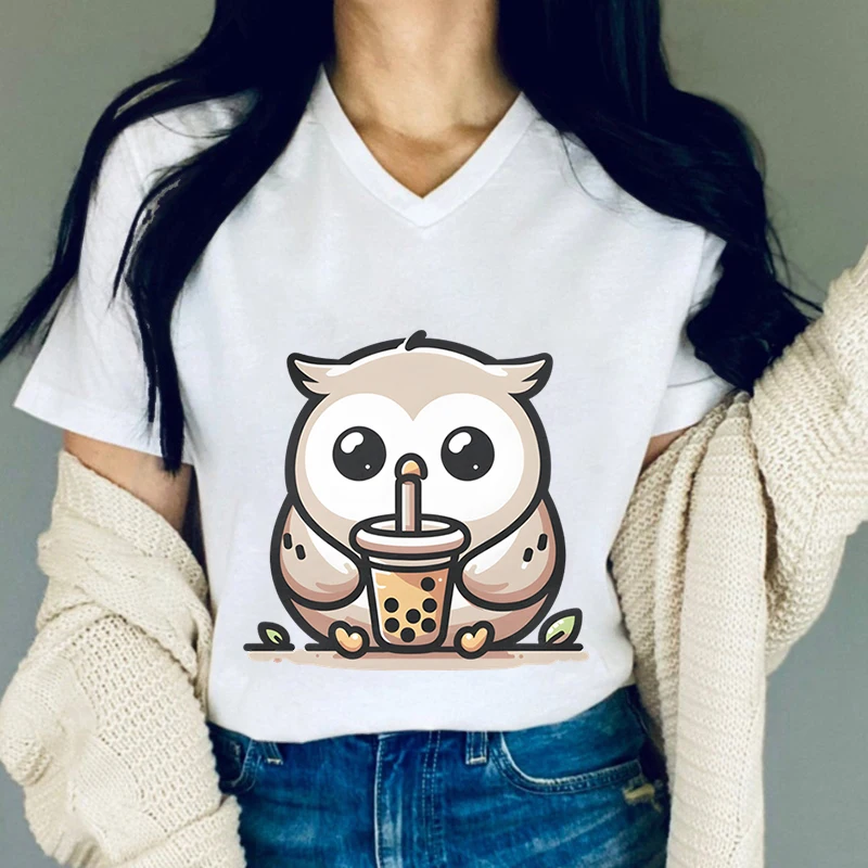 

Women Funny T Shirt Boba Tea Lover T-Shirt Kawaii Owl Graphic Tee V-neck Casual Summer Drink Top Cartoon Animal Lover Gift Shirt