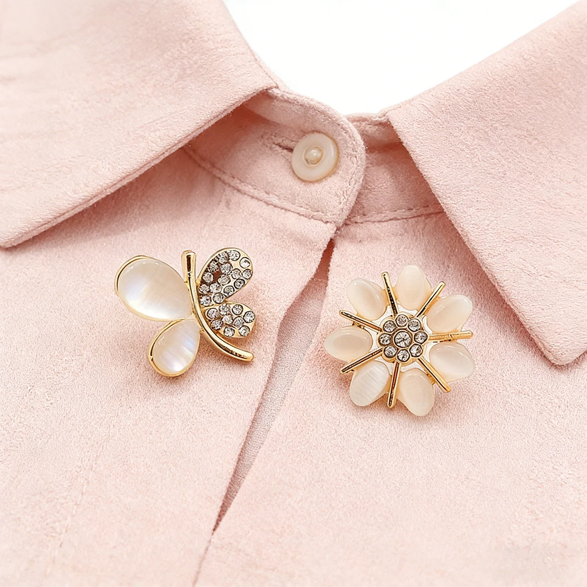 Fashion Brooch Flower Bow Brooches for Women Sweater Coat Clothing Accessories Metal Anti-glare Lapel Pin Fixed Clot