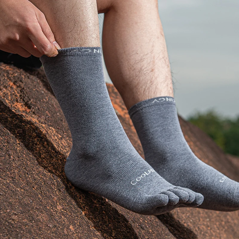 One Pair AONIJIE E4831 Middle Tube Sports Bottoming Socks Thin Stocking Running Fivetoes Socks Toe for Running Hiking