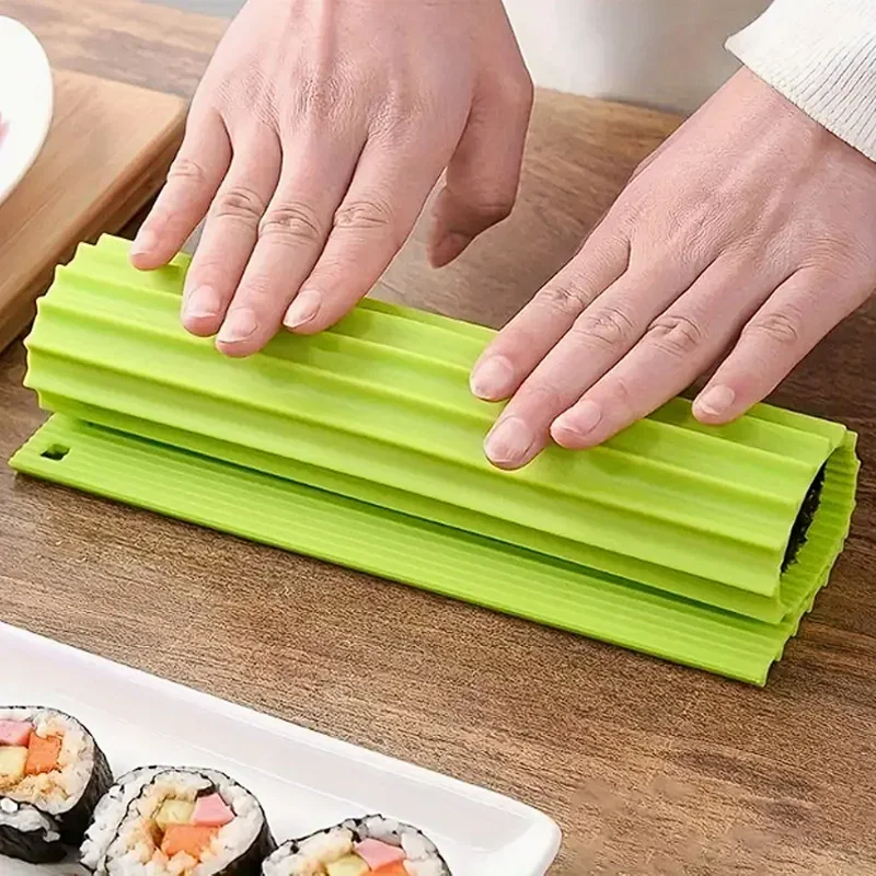 3118