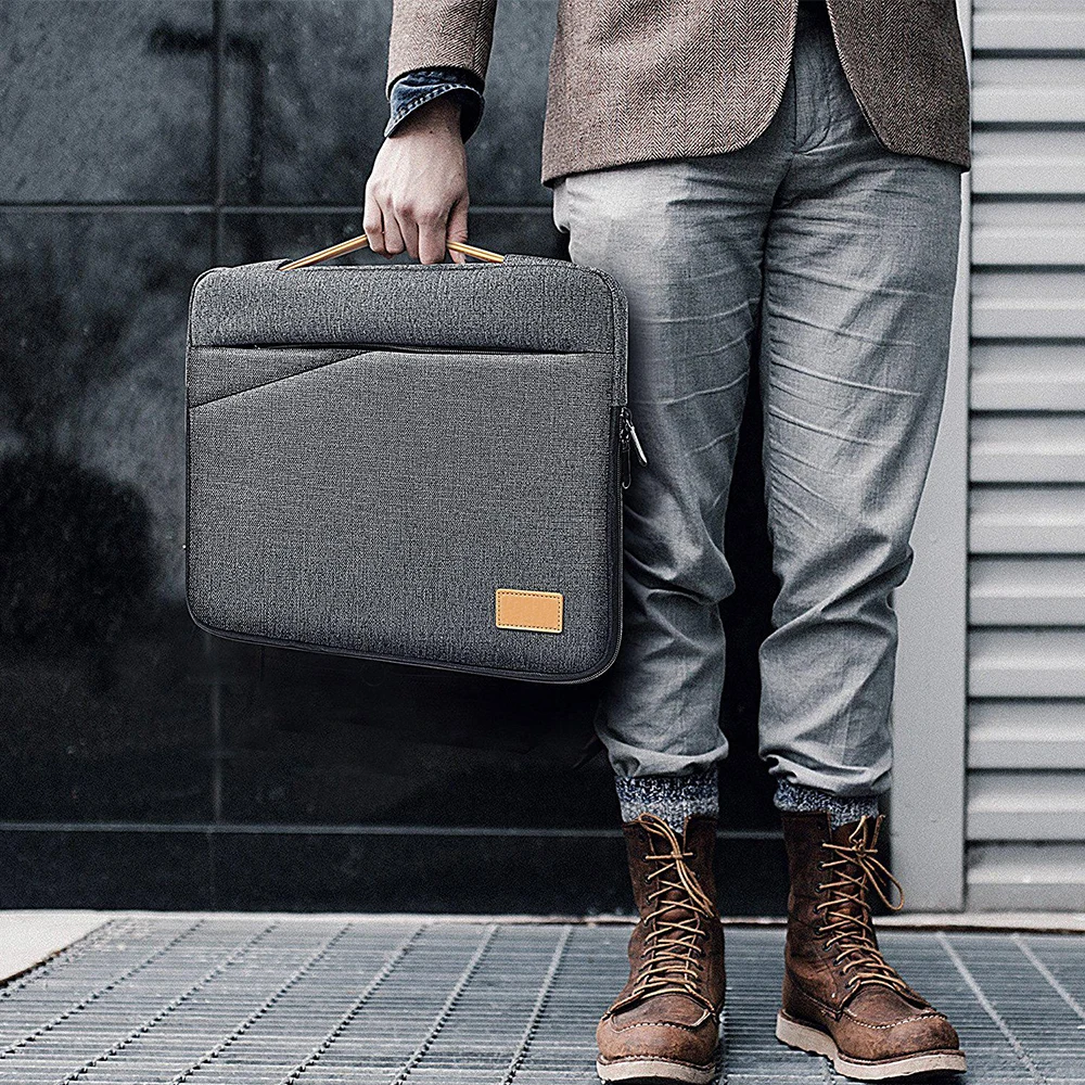 Elegant Laptop Sleeve and Briefcase for 14 to 15.6 Inch Notebooks