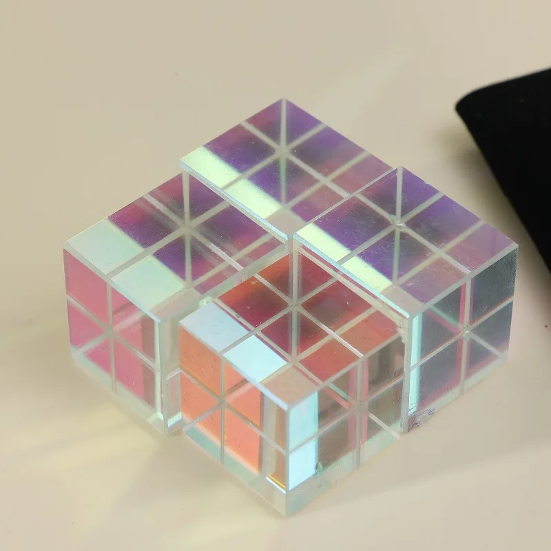 X-cube ダイクロイックキューブ ガラスデザインキューブプリズム