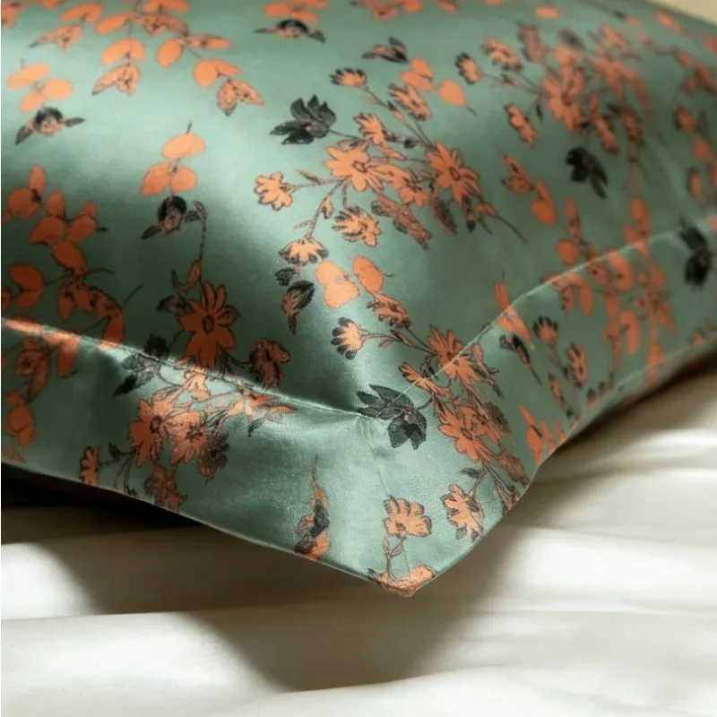 Luxurious 100% Natural Mulberry Silk Pillowcase - Premium 22MM for Hair & Skin Health with Eco-Friendly Oeko-Tex Certification