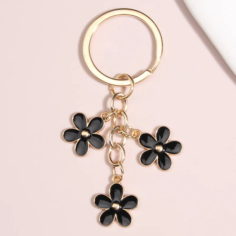 WADORN 2 Colors Flower Tassel Keychain, Blossoming Rose Flower Pearl Car  Keyring Holder for Women Cute Key Fob Purse Bag Charms Handbag Backpack