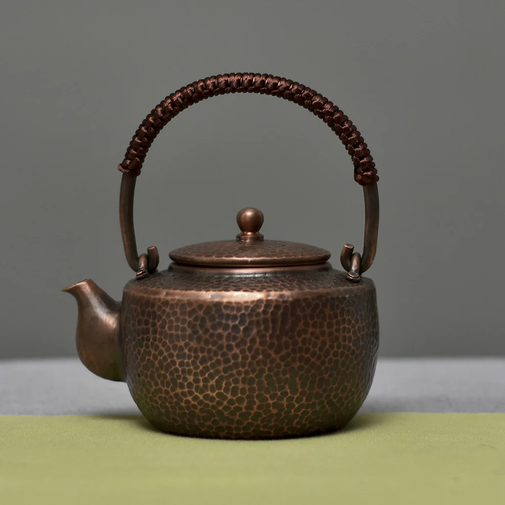 https://ae01.alicdn.com/kf/S600f0379eeab40808f9cd06c8f7ab2eeP/Pure-Handmade-Boiling-Kettle-450MLPure-Copper-Teapot-Lifting-Beam-Copper-Pot-Health-Tea-Infuser-Kung-Fu.jpg