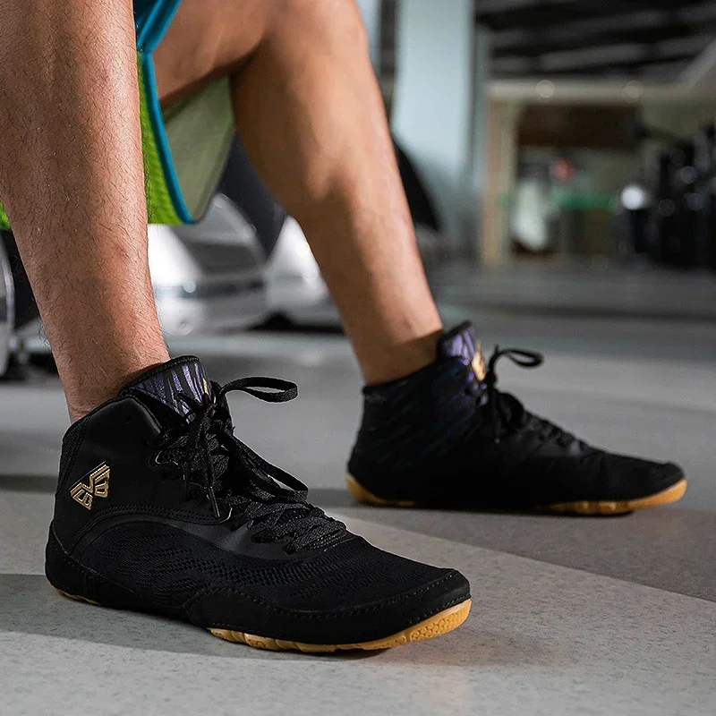 Weightlifting Shoes Multi-functional Mesh Breathable Training Shoes New Professional Gym Selling Men's Wrestling