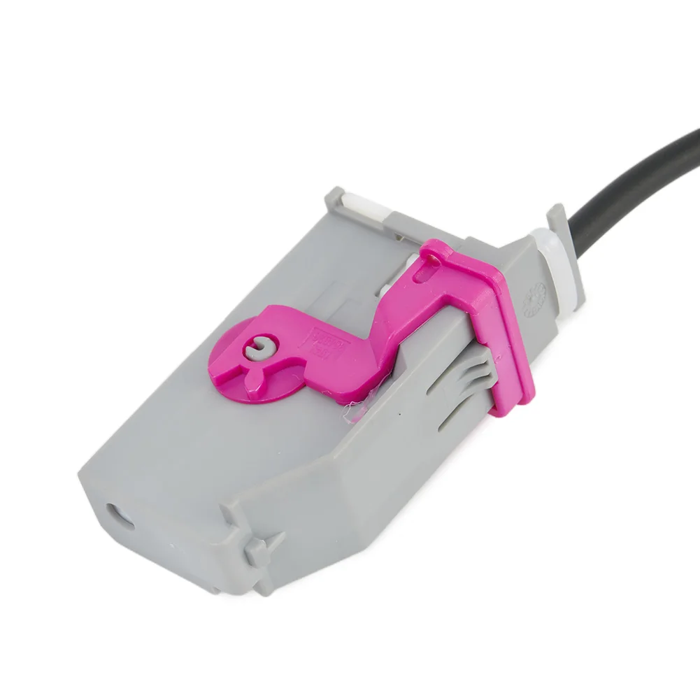

Aux Cable Bluetooth Adapter 32 Pin 4.0 Protocol Approx.17.5cm Backward Compatible 12V For A3 A4 A6 A8 TT R8 RNS-E