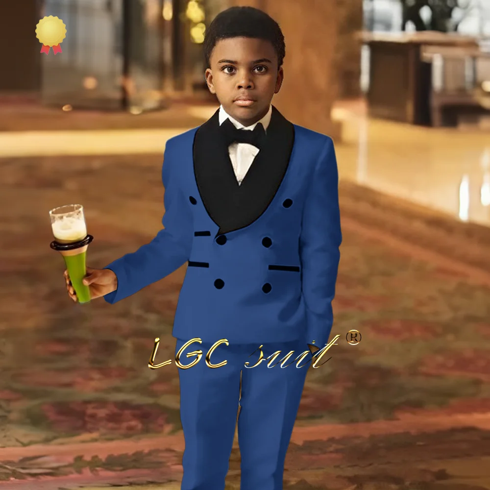 Рисунок 6 - Костюм-тройка для мальчиков с двойным рядом пуговиц