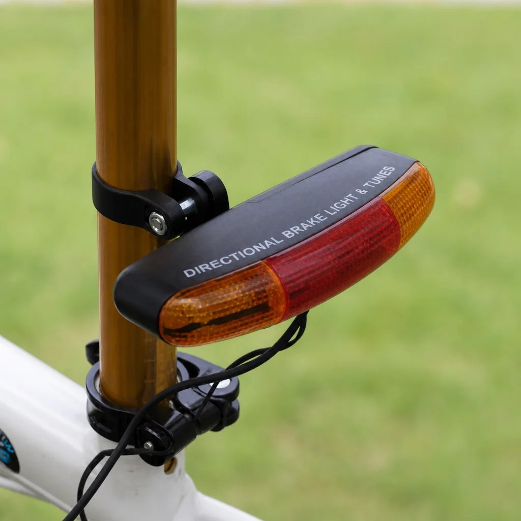 Luce di Segnalazione per Bicicletta con Freno e Clacson Elettrico, Lampada Posteriore di Avvertimento per Ciclismo Notturno, Indicatore di Direzione Anti-Collisione con Campanello - immagine 3