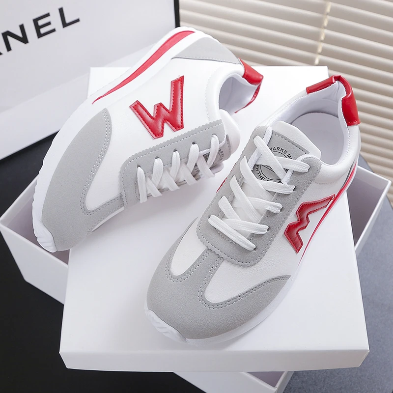 Seasonal New Women Flat Sole Single Shoes Oversized Casual Sports Shoes Running Tennis Low Top Lace Up Women Shoes 3