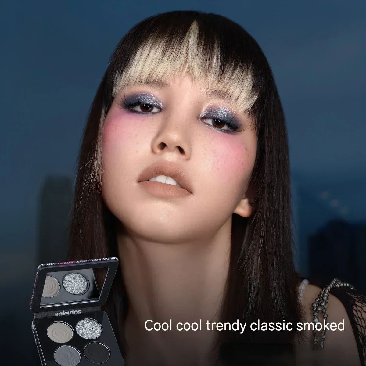 Kaleidos Smoked Lace 4 Color Eyeshadow Palette Black Jasmine Cold Brown Versatile Earth Tone Pearlescent Matte Eyeshadow Palette