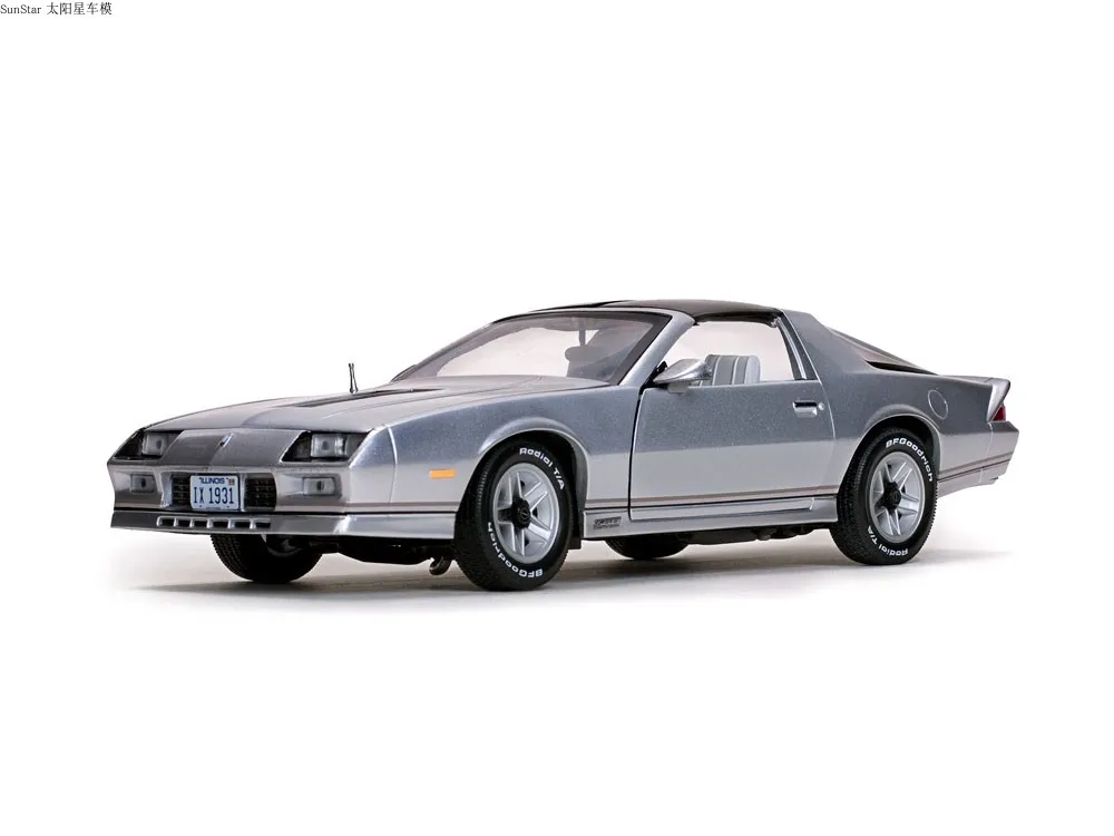 SunStar 1:18 1982 Chevrolet Camaro Ограниченная серия металлическая статическая модель
