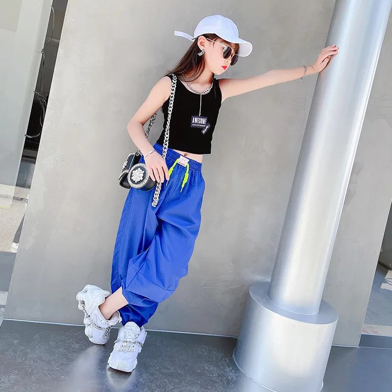 

Детский костюм в стиле хип-хоп, Корейская летняя жилетка для маленьких девочек + свободные брюки, костюм для выступлений, спортивный костюм для детей, 2023