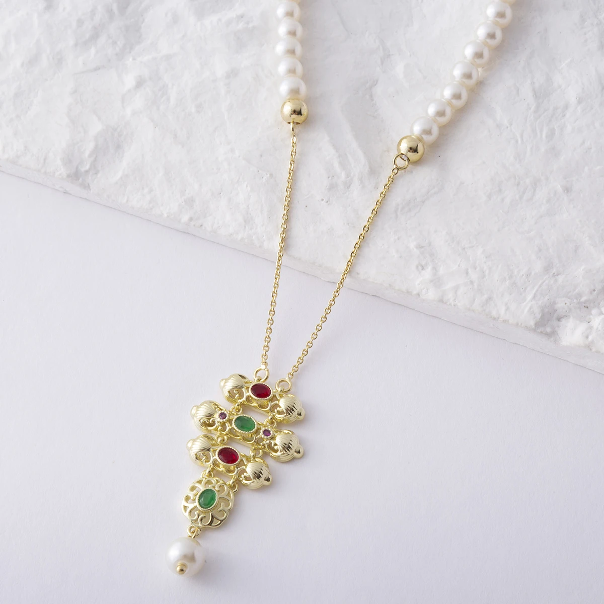 LUIZADA 2023 June Exquisite New Design Pearl Women'S Necklace Gem Pendant Morocco Wedding Necklace Accessories Gift