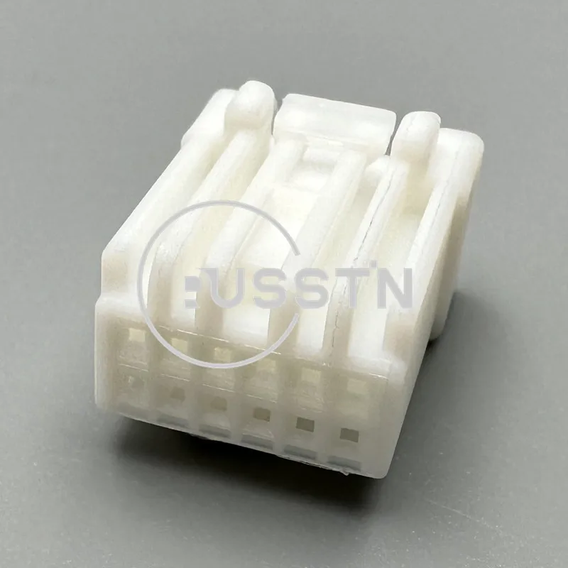 1Set12Hole6098467560984640AutomotiveSteerTaillightCruise