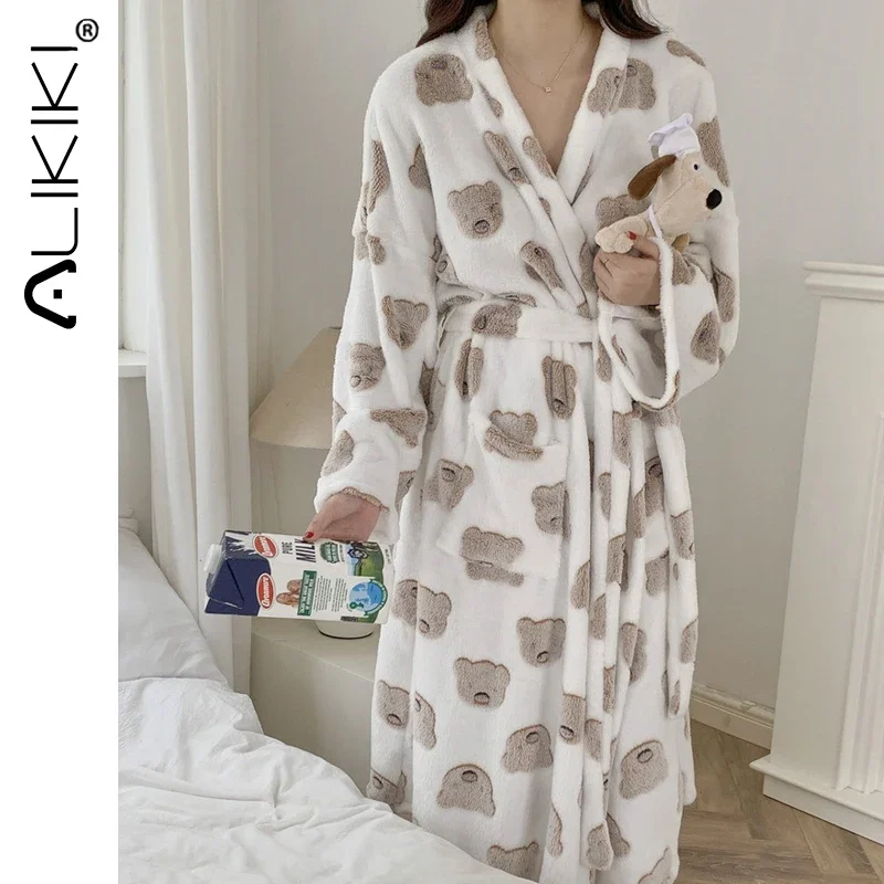 

Cute Bear Animal Flannel Bath Robe Sleepwear Women Cartoon Bathrobe Nightgown Thick Warm Robe Winter Plush Fluffy Pajamas