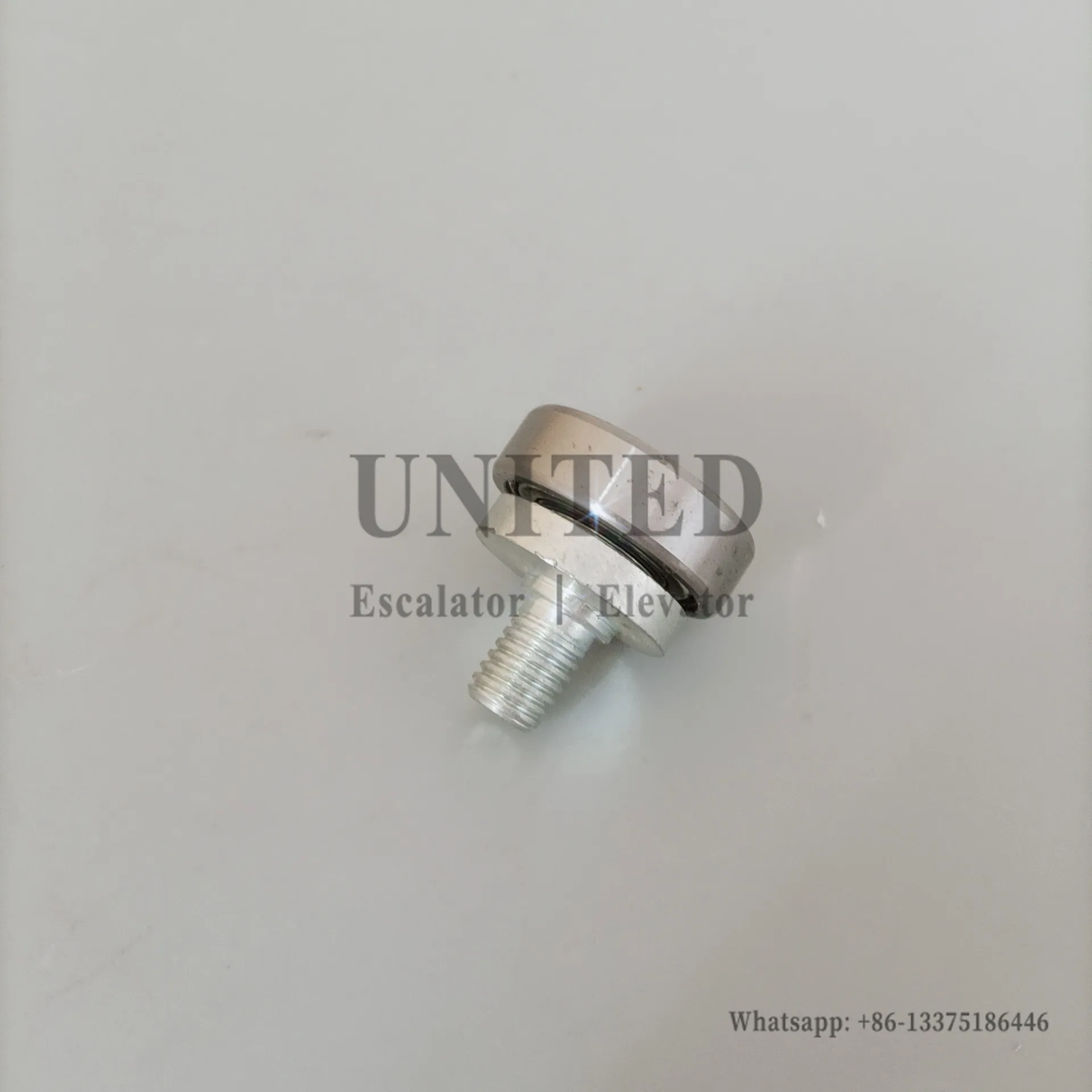 10PCS KM378032G01 Elevator Eccentric Roller OD30mm Length 31mm Bearing 6200 Elevator Spare Parts