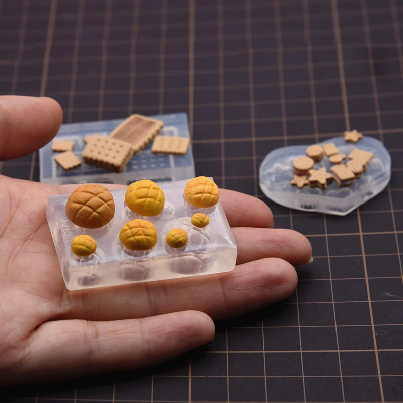 https://ae01.alicdn.com/kf/S6021469c48b245978e25d012ae8d900bk/Dollhouse-Miniature-Chocolate-Cookie-Molds-Dolls-DIY-Cream-Biscuit-Silicone-Mold-Handmade-Sugar-Cake-Bread-Mousse.jpg