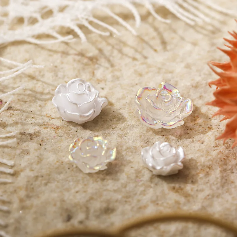 50PCS 6/8/10MM 화이트 로즈 꽃 결혼식 네일 아트 장식에 대 한 매력 3D 수 지 오로라와 유약 된 꽃잎 꽃 진주 구슬