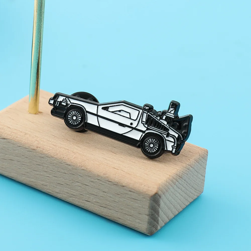 Spilla Smaltata Per Auto Futurama