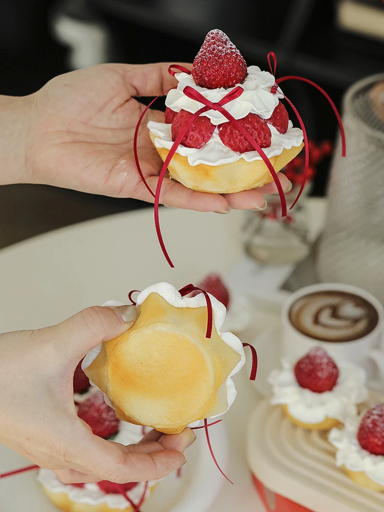 Reatic Stberry Tart Cr Cake Model Photoaphy Prop Window Display Decoration Ornament Fruit Tart Simulation