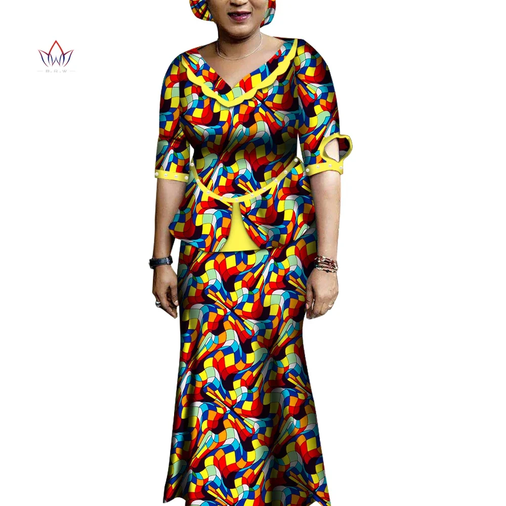 

Women's summer suit African Traditional Half Sleeve Ladies Suit With A Skirt 2 Pcs Africa Plus Size Female Office Suit WY6212