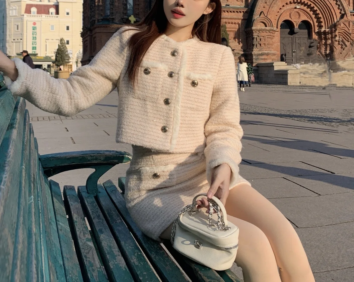 Real shot cotton autumn and winter clothing, new exquisite and warm small fragrant style cotton coat and skirt set