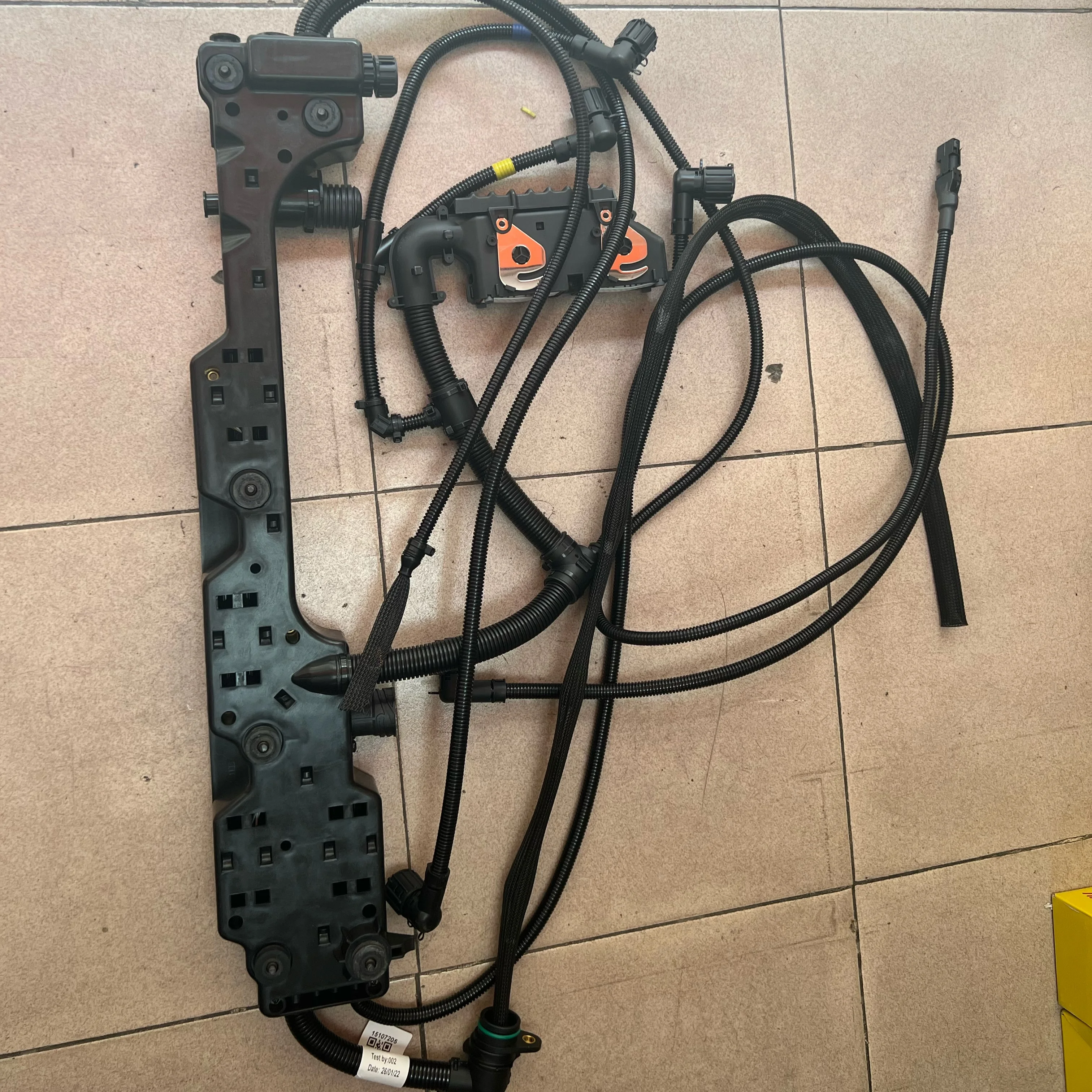 Professional Supplier OEM 20588146 Truck Engine Wire Harness 