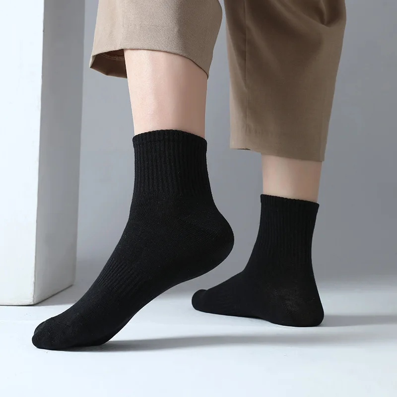 5 Pairs Unisex Solid Color Medium Tupe Socks Cotton Business Breathable Odorproof High-quality Men's Women's Ankle Socks 6 S60313d59396d431ba04aa76a609b6ad1m