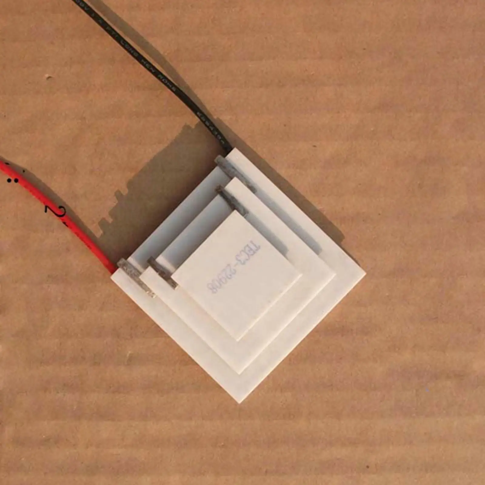 25x38x50x10.7mm 8A 16V 26.4W TEC3-22908 Thermoelectric Cooler Peltier Heatsink