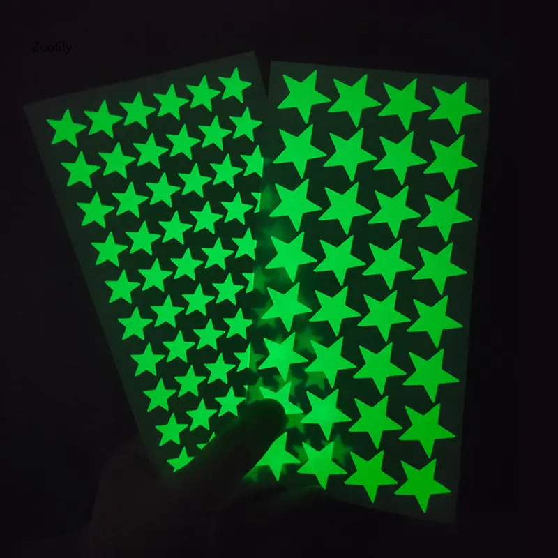 Fluorescent Stickers Luminous Wall Stickers Dots Star Glow Wall Stickers Fluorescent Wall Decals for Kids Bedroom Ceiling Home Decor Luminous Sticker