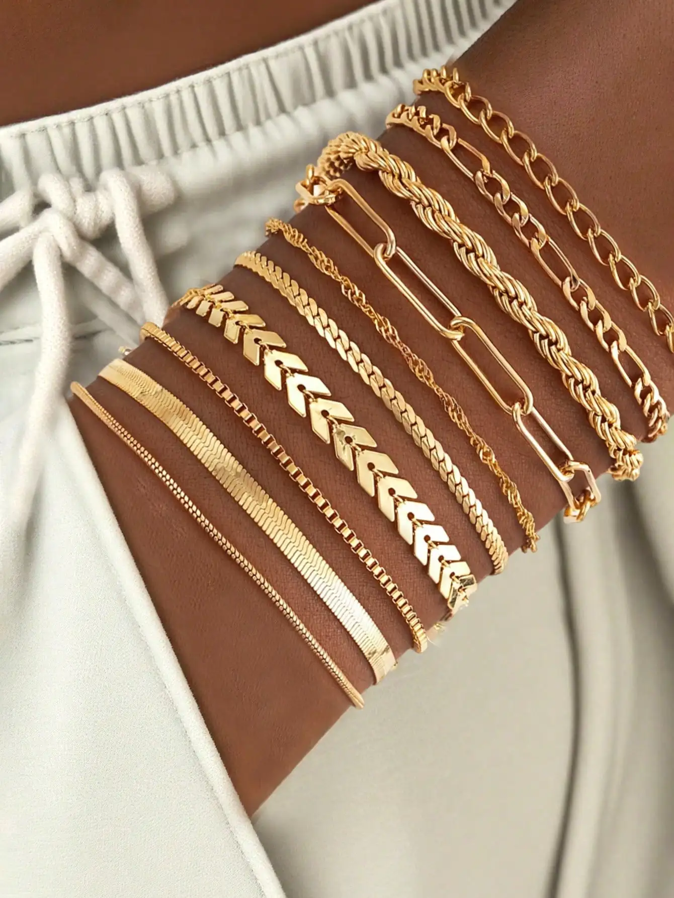 10 قطع من مجموعة أساور سلسلة ذهبية عادية للسيدات بتصميم كاجوال عتيق، مناسبة للارتداء اليومي للنساء، يمكن طبقاتها، مثالية لهدايا العطلات ومتعددة الاستخدامات لجميع المواسم