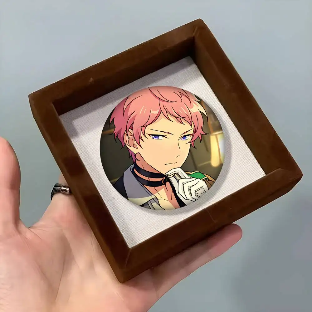 1pc Valkyrie Shu Itsuki Mika Kagehira EnsembleStars 스타일 배지 브로치 백팩 장 라운드 에나멜 핀 액세서리용