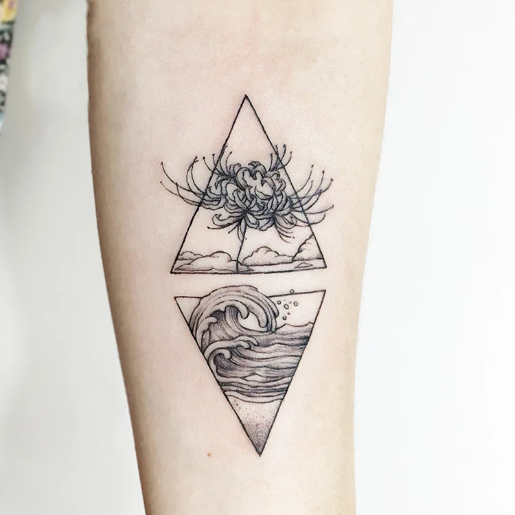 

Waterproof Temporary Tattoo Stickers Lycorisradiata Ocean Waves Small Size Tatto Flash Tatoo Fake Tattoos for Man Girl Women
