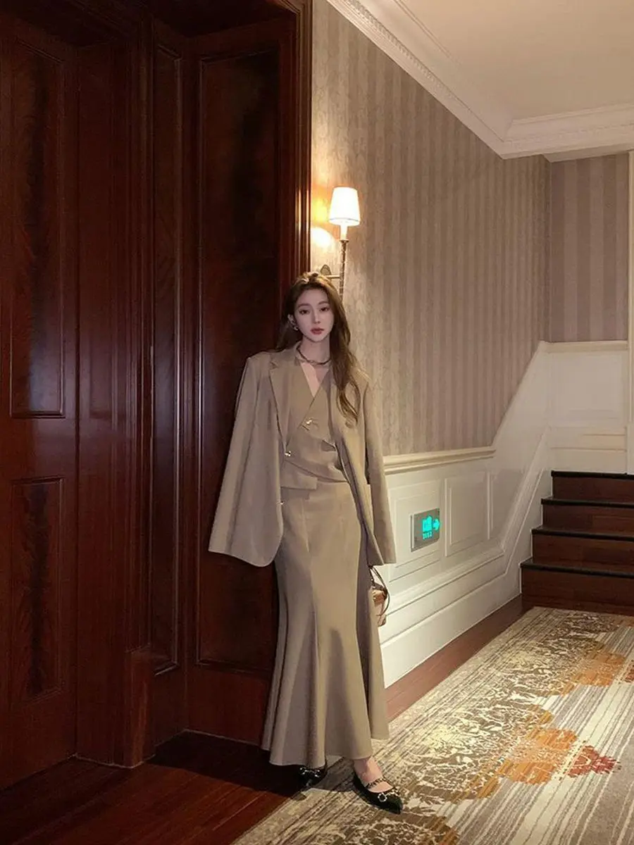 Korea Skirt Suits Small Fragrant Wind Set Women Spring Autumn Retro Button Up Suit Jacket Half Skirt Three-Piece Set 2024 New