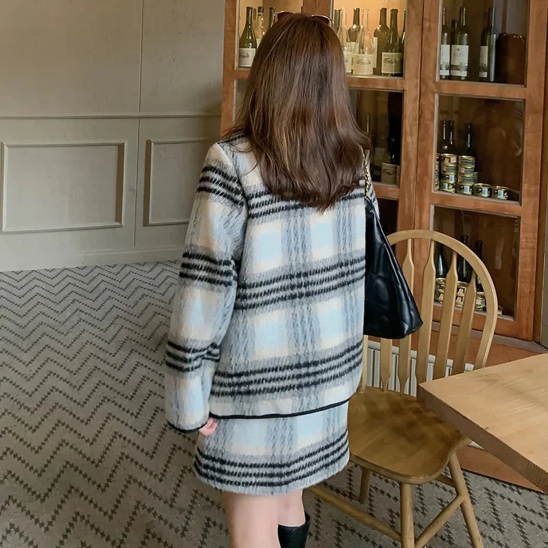 2023 Winter New Loose Ladies 200 Pounds Fat mm Korean Style Daughter Temperament Plaid Woolen Female Suit Commuter Splicing V888