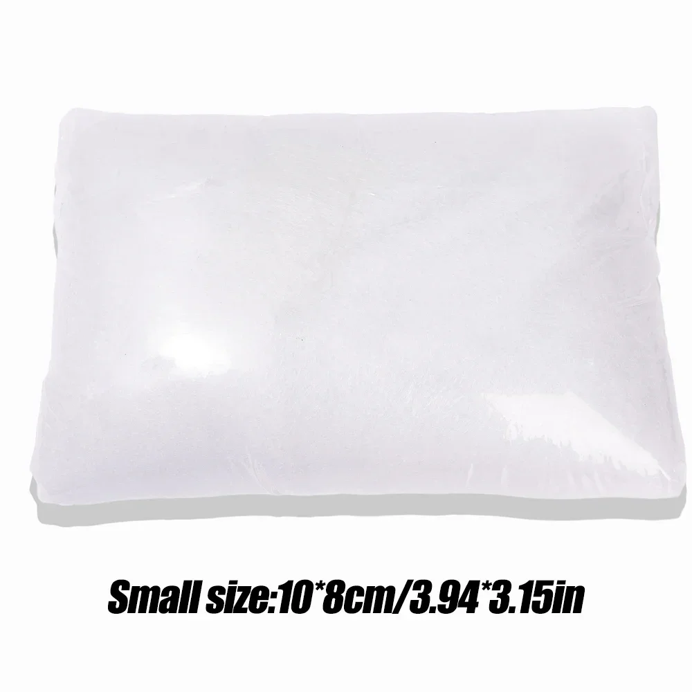 Artificial Fluffy Snow for Winter and Christmas Tree Decoration