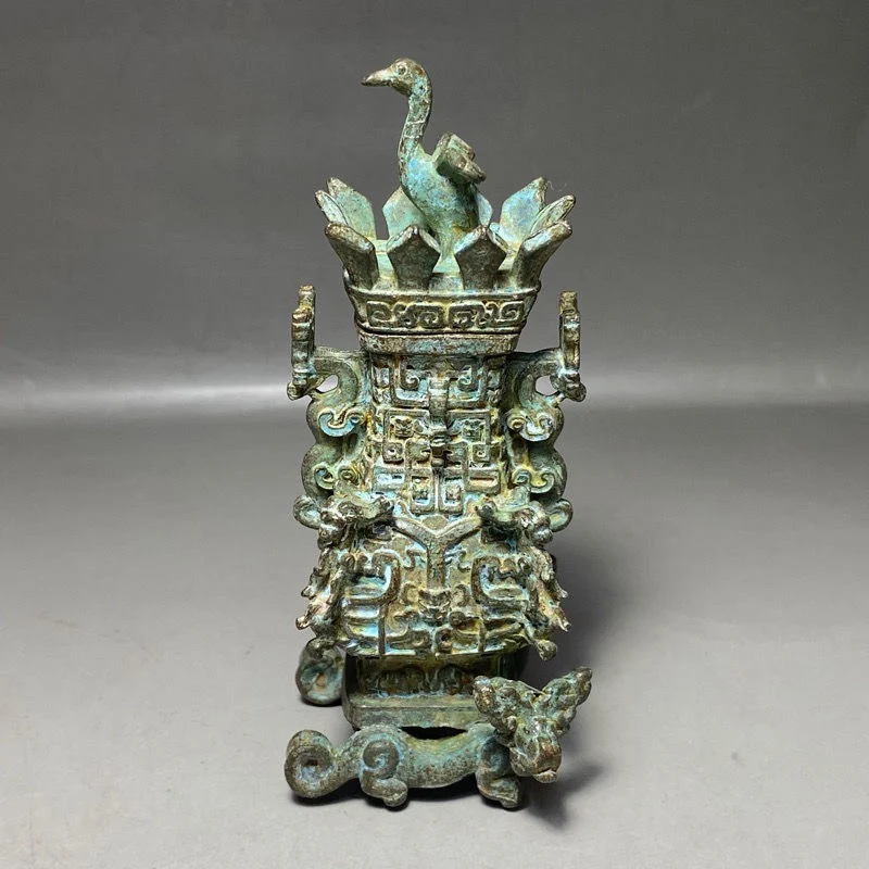 

Antique Spring and Autumn War Han Dynasty bronze lotus crane square pot simple and elegant office living room ornaments