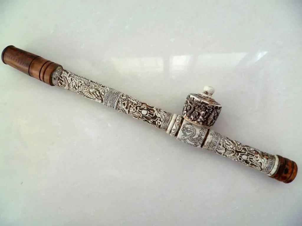 

Collectibles Decorated Chinese handwork Carved Dragon old long smoking pipe
