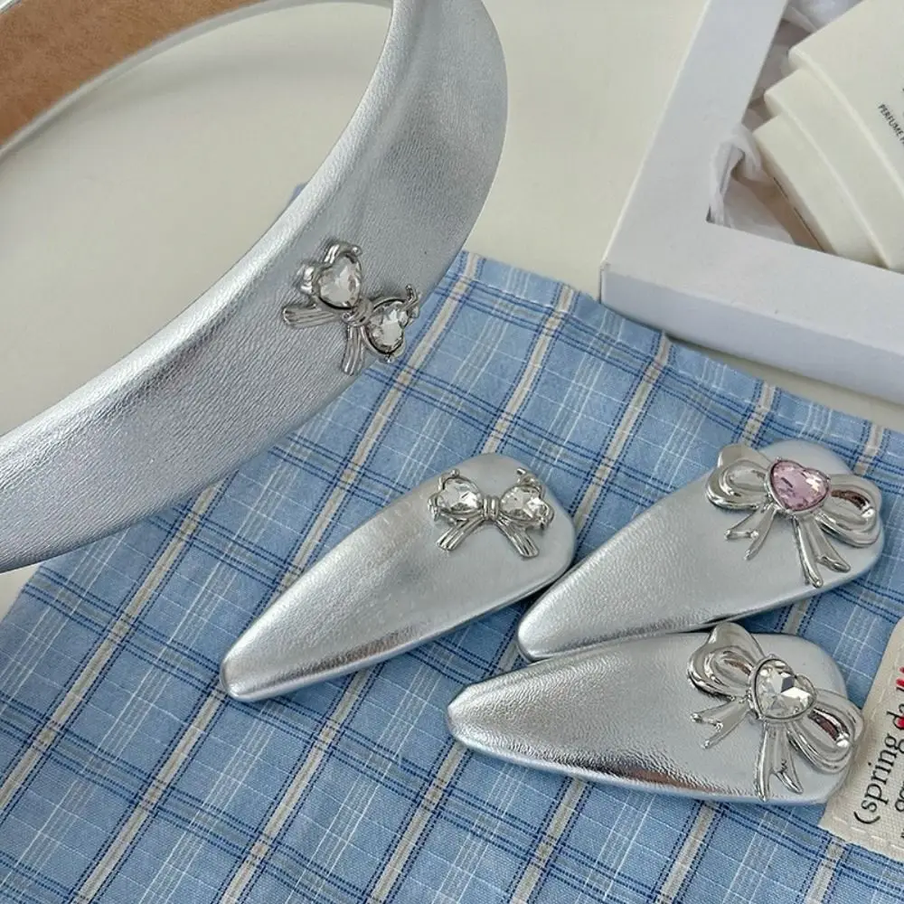 

Diamond Silver Leather Hair Clip Casual Bow Heart Silver Leather Headband Korean Style Duckbill clip